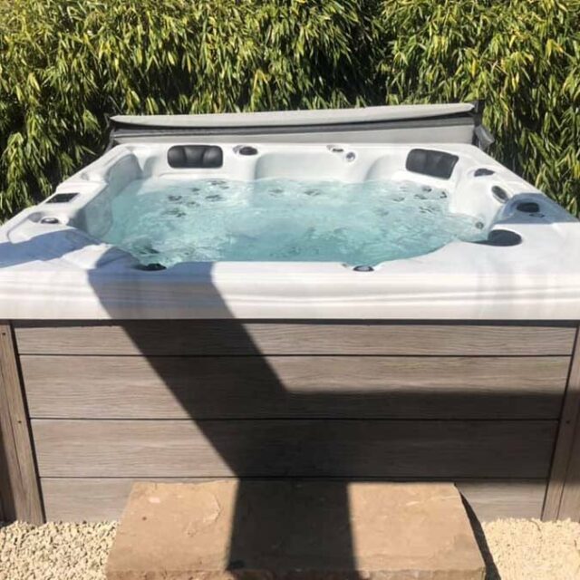 7d38b5c9b10cfbe34d00110b60e6e3fa_pose_spa_exterieur_lauterbourg-