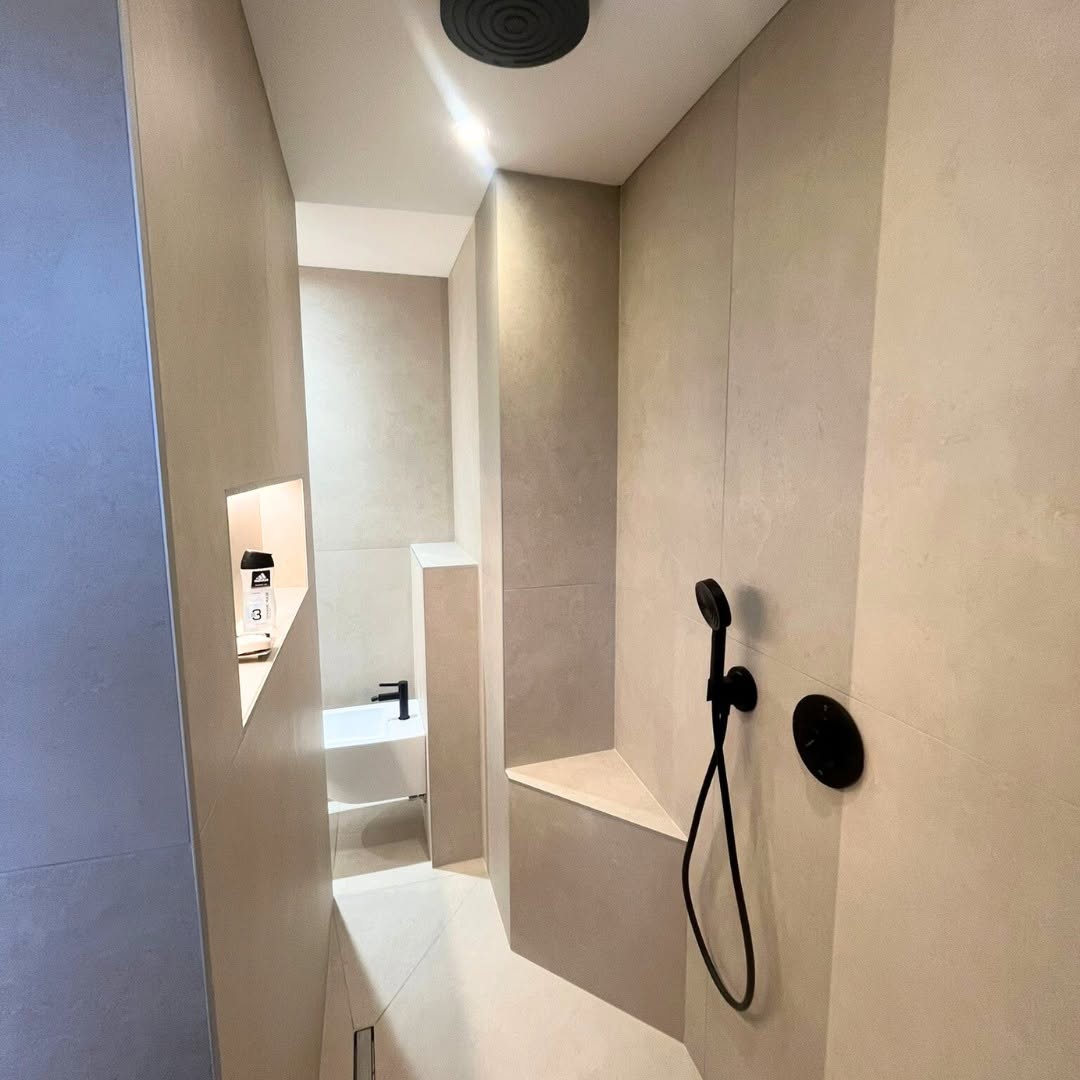 Détail d'une salle de bain haut de gamme par Laeuffer